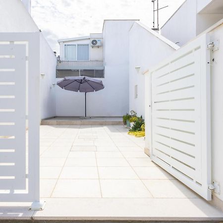 La Casa Di Zia Dedera Apartment Torre Santa Sabina Luaran gambar