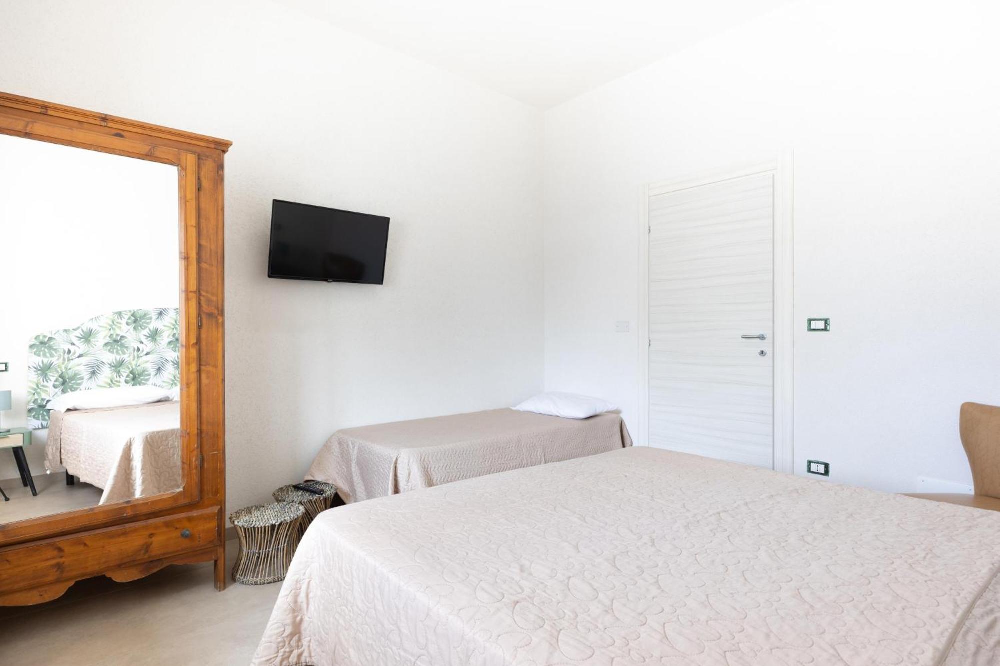 La Casa Di Zia Dedera Apartment Torre Santa Sabina Luaran gambar