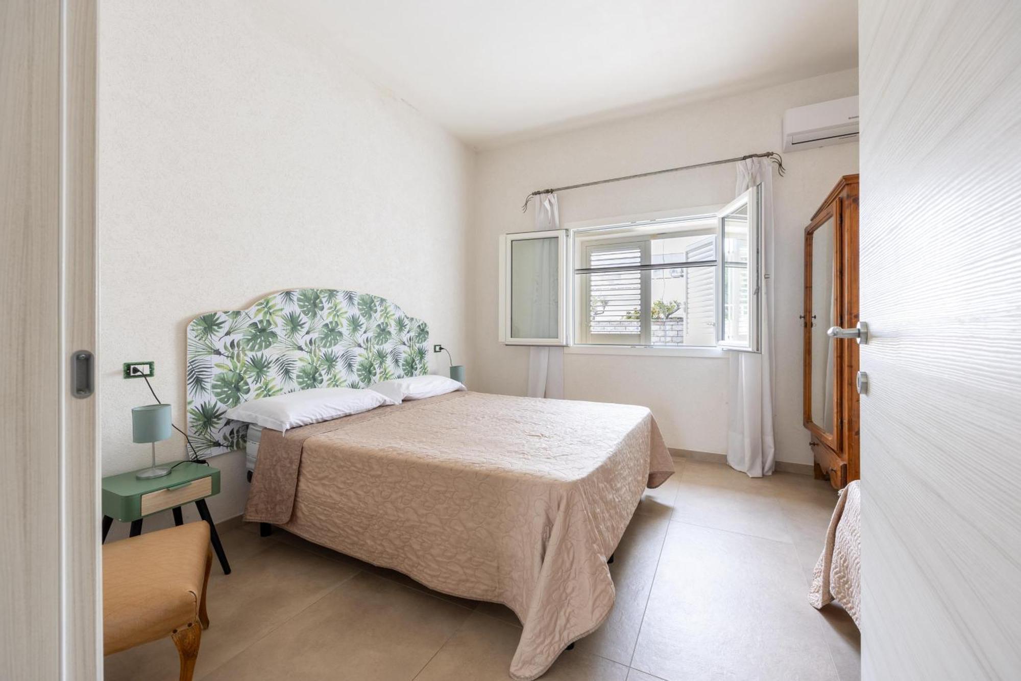 La Casa Di Zia Dedera Apartment Torre Santa Sabina Bilik gambar